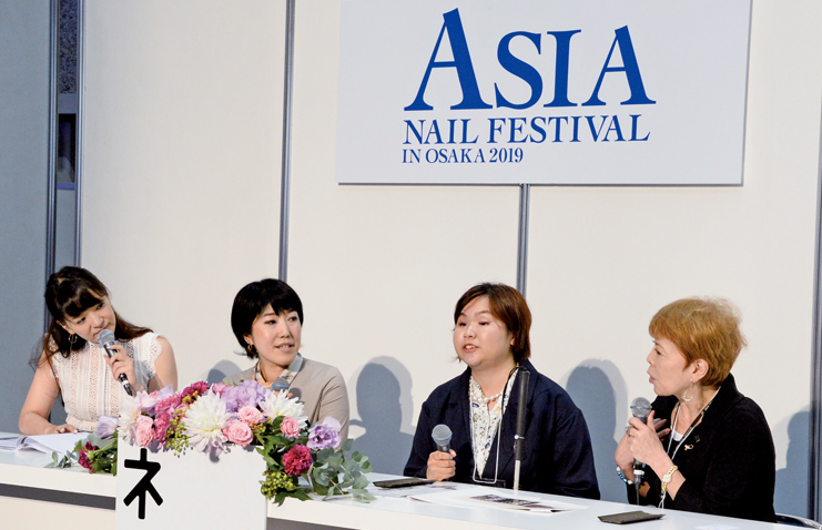 ASIA NAIL FESTIVAL 2019におけるネイルTV放送席の様子