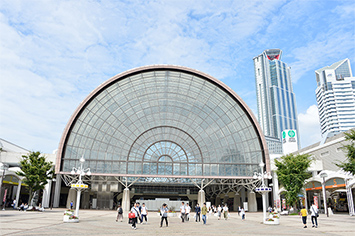 晴れ渡った会場