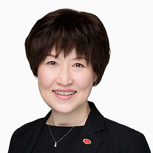 出井真子
