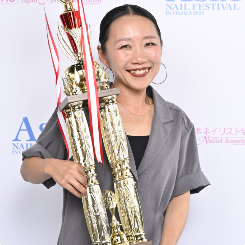 プロフェッショナル部門 ネイルケア [P1] 2位